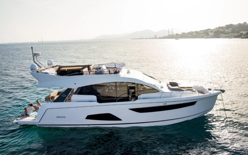 Essential Sealine Boats Upholstery for Relaxed and Stylish Time on the Water